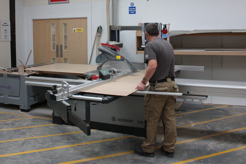 Altendorf F45 panel saw at Exmedia