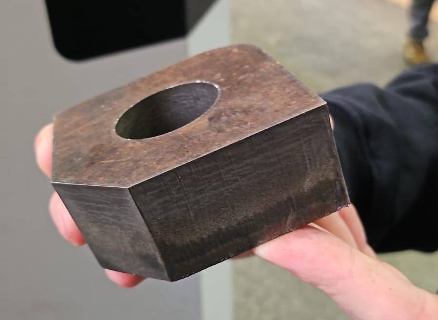 40mm thick example cut on a 12kW fibre laser
